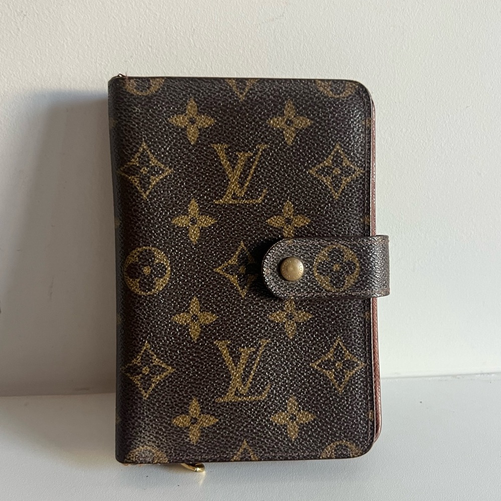 Louis Vuitton Textured Brown Leather Wallet